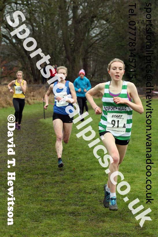 Senior and veteran womens Durham Cathedral Cross Country Relays, Maiden Castle, Durham. Photo: David T. Hewitson/Sports for All Pics